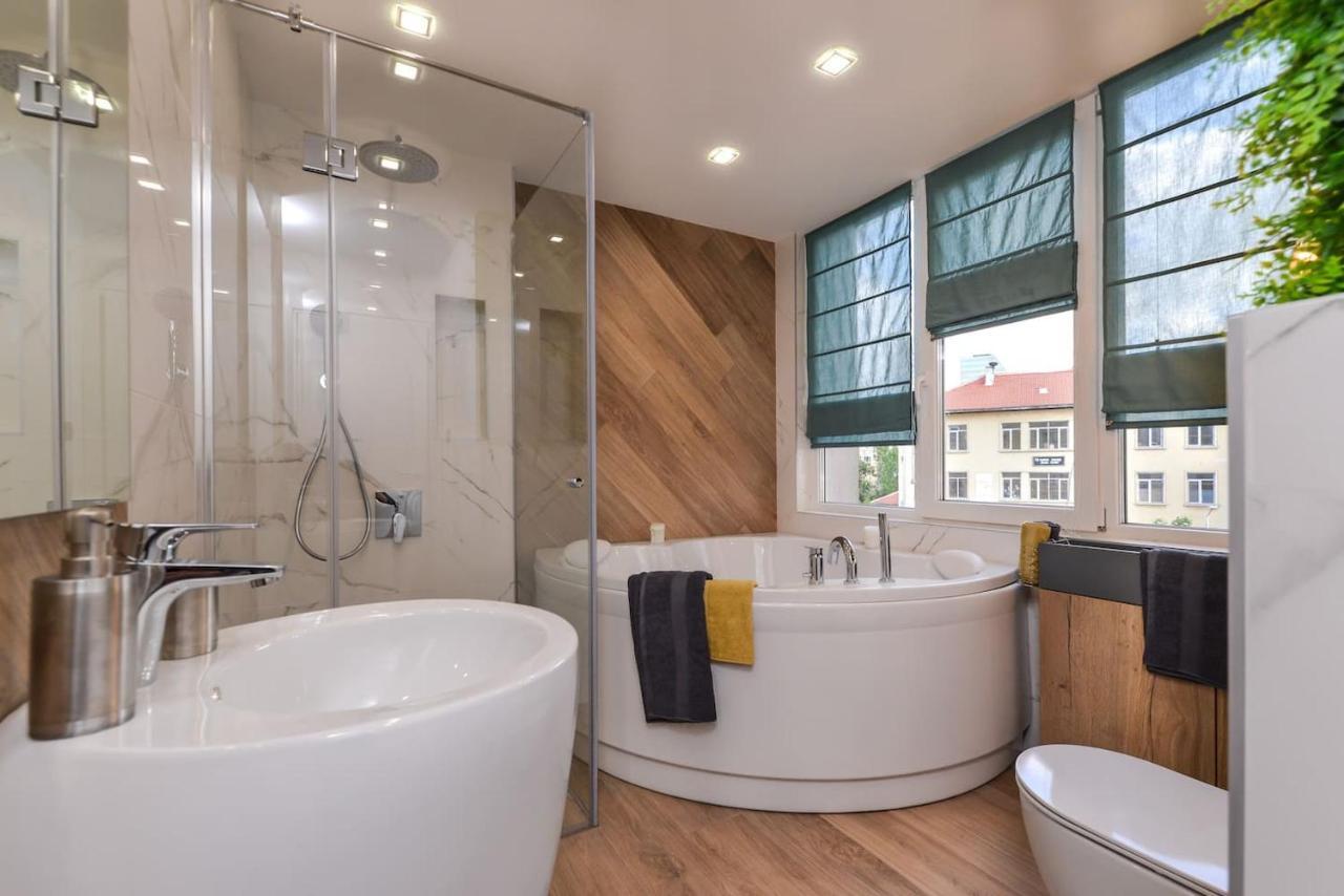Urban Eden - Lux & Style, 2-Bedroom, 2-Bathroom Sofia Ngoại thất bức ảnh